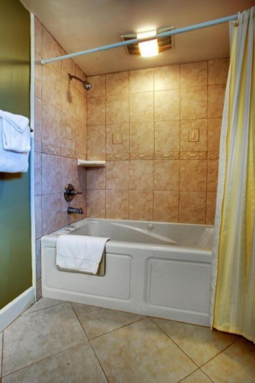 Monterey Peninsula Inn - image 12