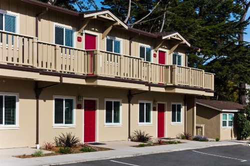 Monterey Peninsula Inn - image 15