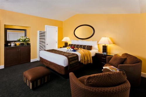 Monterey Peninsula Inn - image 16