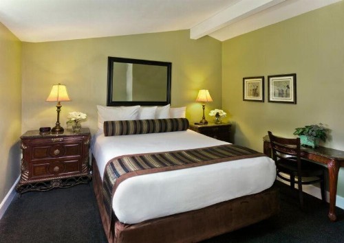 Monterey Peninsula Inn - image 23