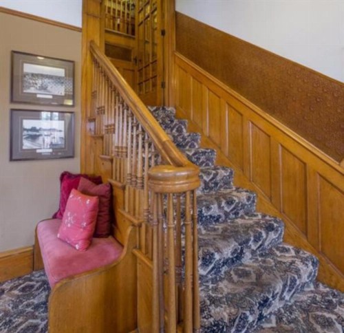 Pacific Grove Inn - image 16