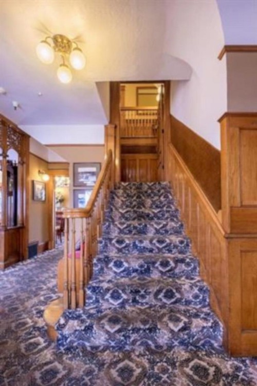Pacific Grove Inn - image 17