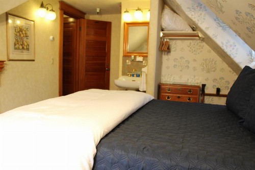 Pacific Grove Inn - image 31