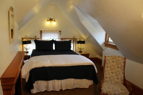 Pacific Grove Inn - image 37