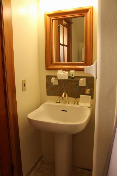 Pacific Grove Inn - image 38
