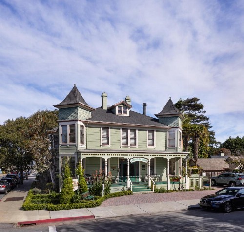 Centrella Inn - image 10