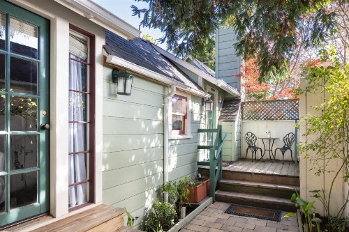 Centrella Inn - image 14