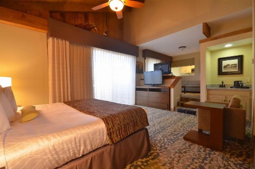 Best Western The Inn & Suites Pacific Grove - image 24