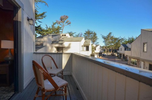 Best Western The Inn & Suites Pacific Grove - image 25