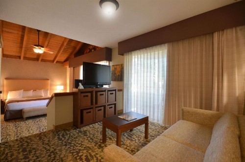 Best Western The Inn & Suites Pacific Grove - image 5