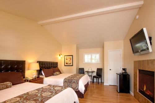 Sunset Inn Pacific Grove - image 12