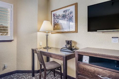 Americas Best Value Inn San Francisco/Pacifica - image 17
