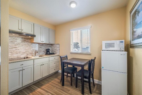 Americas Best Value Inn San Francisco/Pacifica - image 26