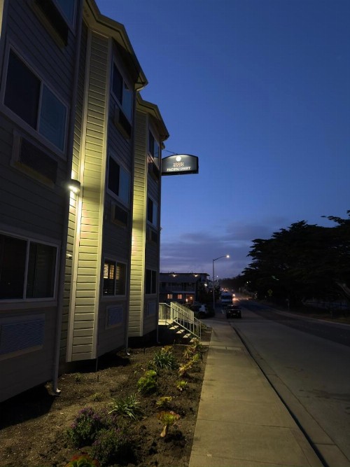 Americas Best Value Inn San Francisco/Pacifica - image 5