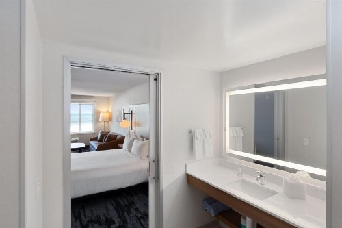 Fairfield by Marriott Inn & Suites San Francisco Pacifica - image 24