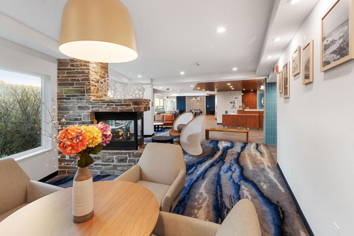 Fairfield by Marriott Inn & Suites San Francisco Pacifica - image 6