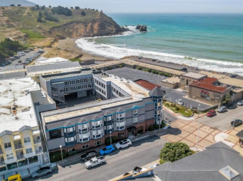 Inn At Rockaway