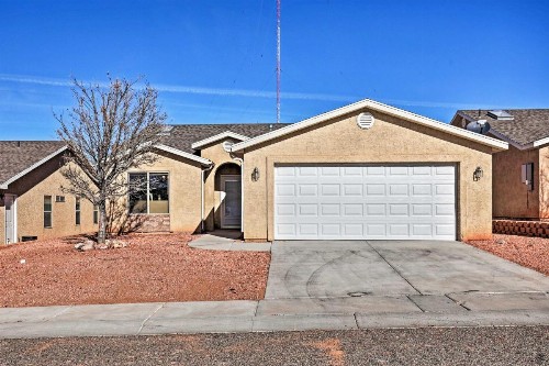 Modern Hub Near Lake Powell & Antelope Canyon - image 8