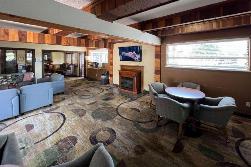 Quality Inn Pagosa Springs - image 2