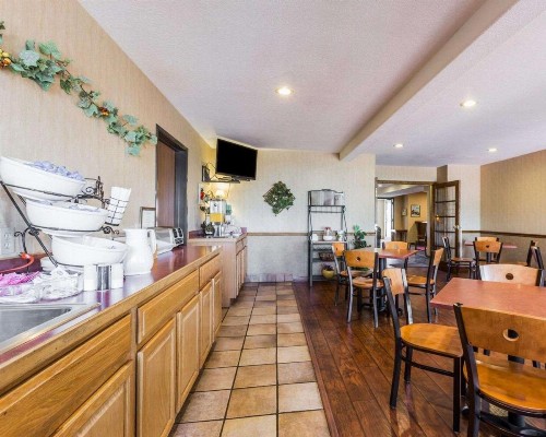 Econo Lodge Pagosa Springs - image 19