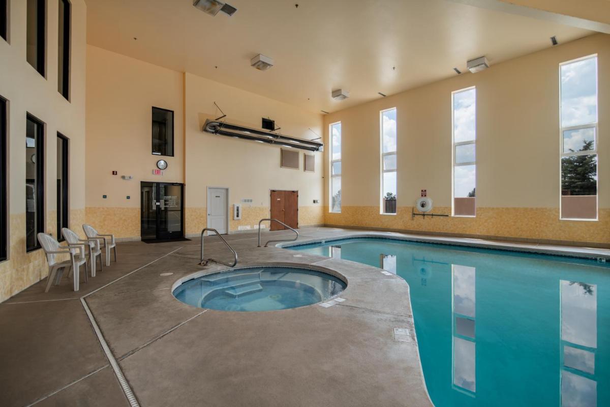 Hillside Inn Pagosa - image 4