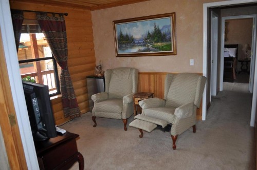 Elkwood Manor Bed & Breakfast - image 16