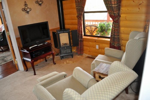 Elkwood Manor Bed & Breakfast - image 7
