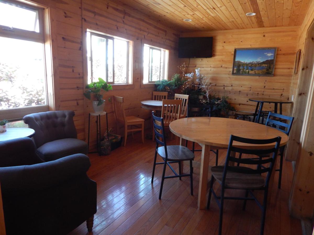 Alpine Inn - image 7