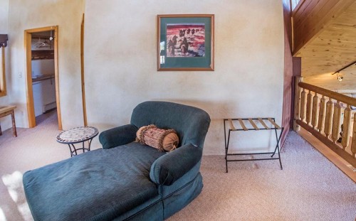 Elktrace Bed and Breakfast - image 10