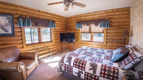 Elktrace Bed and Breakfast - image 15