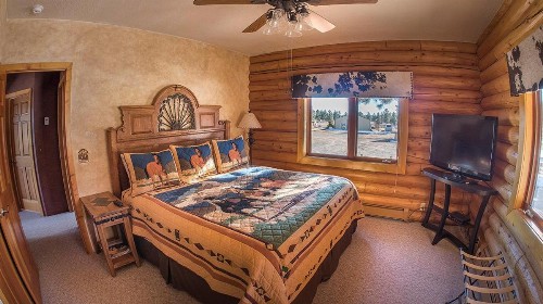 Elktrace Bed and Breakfast - image 16