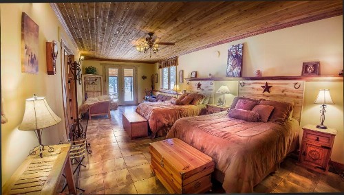Elktrace Bed and Breakfast - image 31
