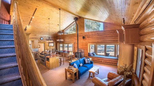 Elktrace Bed and Breakfast - image 9