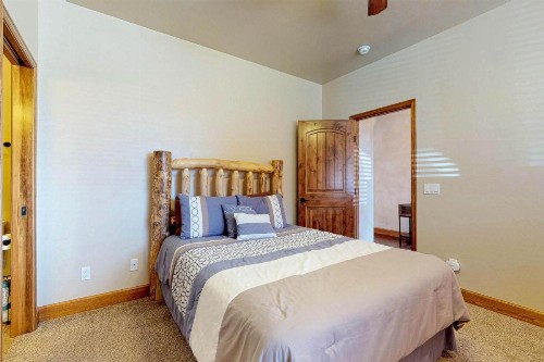 Cobblestone River Resort - image 6