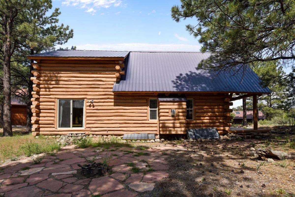 Bear Paw Lodge - image 6