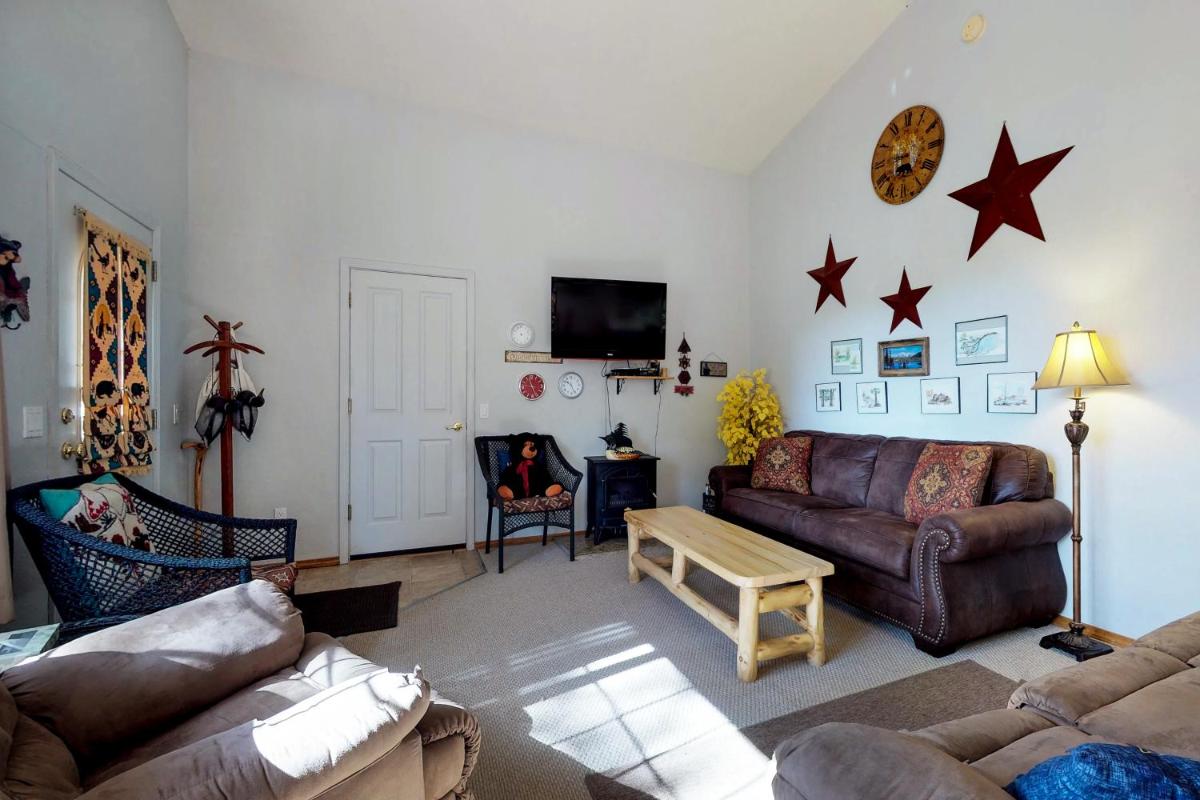 Fiesta Cabin - image 6