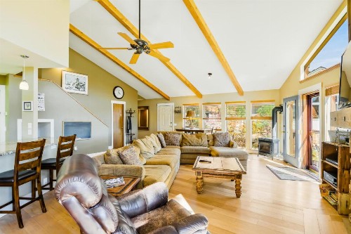 Lakeside Lodge - image 10