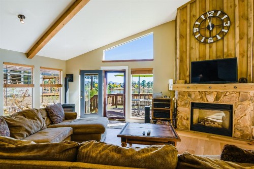 Lakeside Lodge - image 6