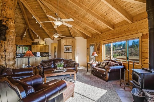 Snow Circle Lodge - image 3