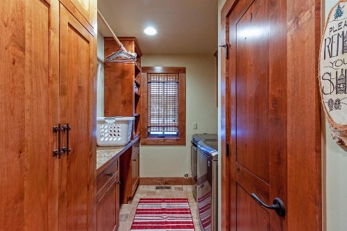 Glen Elk Lodge - image 8