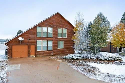 Kick Back Cabin - image 8