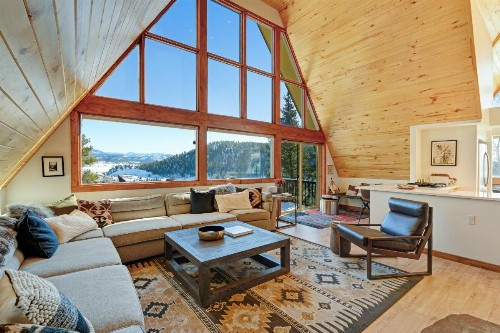 Mesa Dr Retreat - image 1