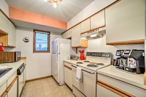 Pagosa Springs Condo 4 miles to Hot Springs! - image 11