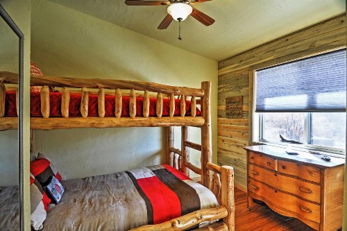 Pagosa Springs Apartment - Hot Tub and Spacious Deck - image 8