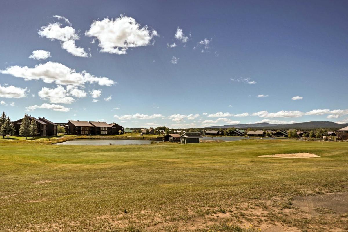 Cozy Pagosa Home with Mtn Lake and Golf Course View! - image 6