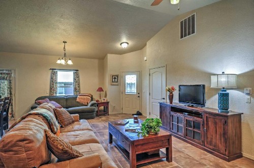 Cozy Pagosa Home with Mtn Lake and Golf Course View! - image 7