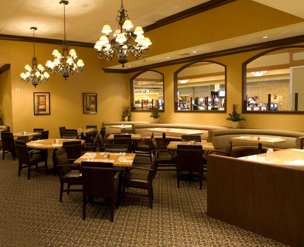 Pahrump Nugget Hotel & Casino - image 3