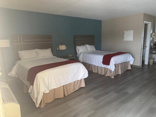 Deluxe Inn Palacios - image 18