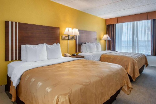 Quality Inn and Suites Riverfront - image 25