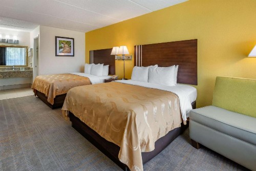 Quality Inn and Suites Riverfront - image 33